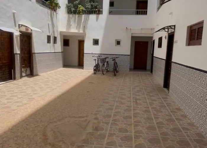Reel Apartments- Luxury With Swimming Pool. Appartement Torrevieja
